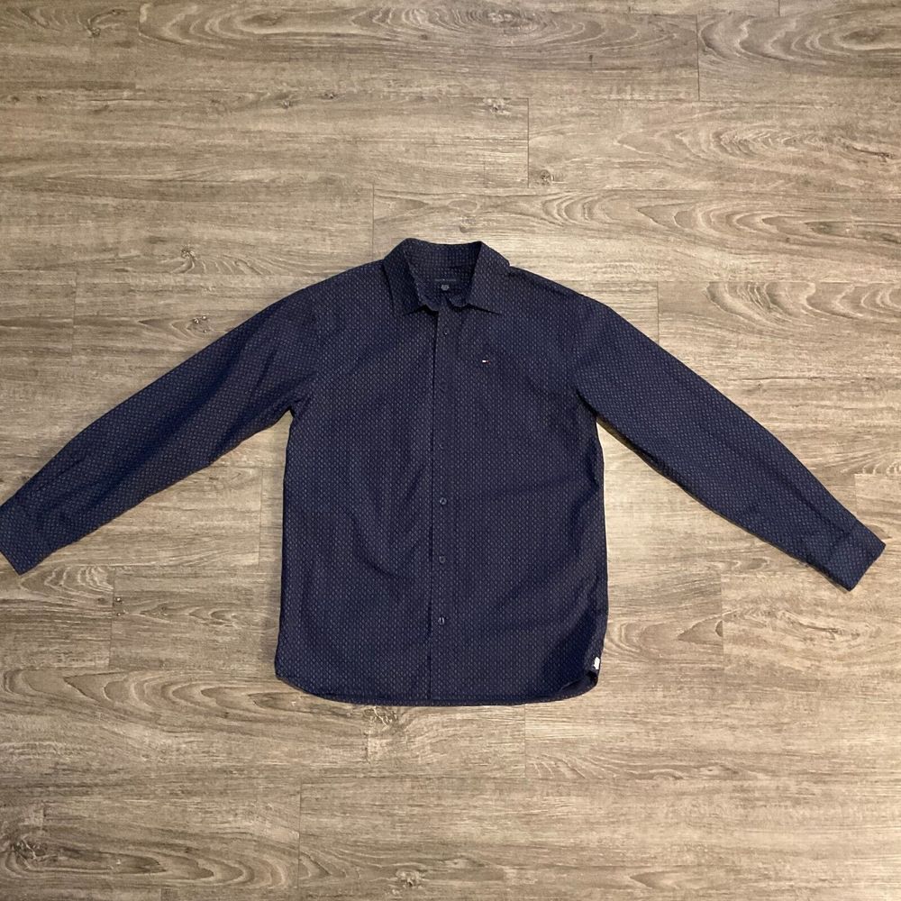 Tommy Hilfiger Preppy Navy White LS‎ Button Down Shirt Boys XL 16/18